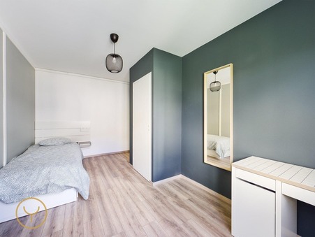 Saint-André-les-Vergers  390 €