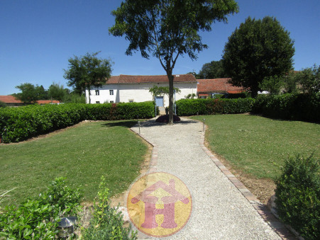 A vendre maison Saint-Auvent 87310; 231 000 €