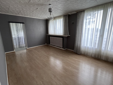LONGUYON  610 €
