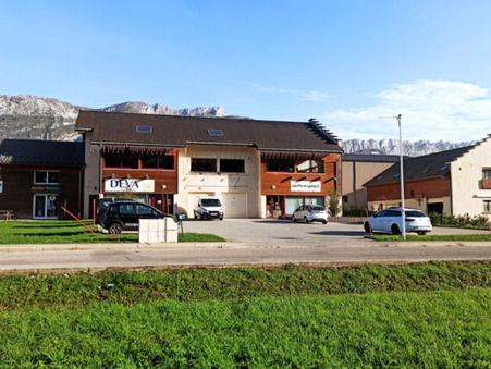 A vendre local professionnel Villard de Lans 38250; 699 000 € 