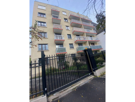 MONTREUIL  530 000€