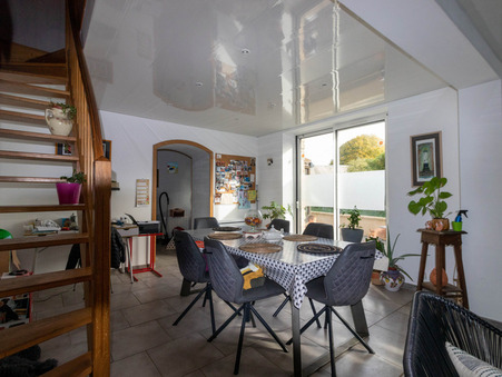 Coutances  183 073 €