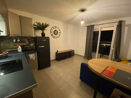 A louer appartement 750 €  Belcodene