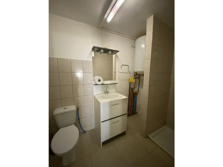 Local professionnel 865 &euro;  Réf. 10022023 Gardanne