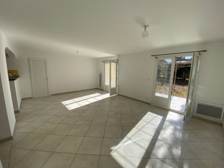 Maison sur Simiane Collongue ; 1 650 &euro;  ; Location Réf. 28323