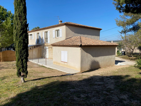 A louer maison 1 650 &euro;  Simiane Collongue