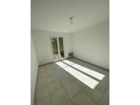 Maison sur Simiane Collongue ; 1 650 &euro;  ; A louer Réf. 28323