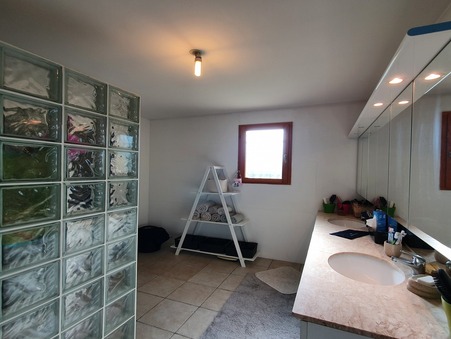 A vendre maison St Germain du Plain 71370; prix nous consulter