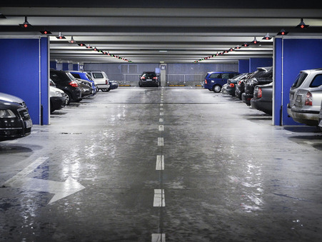 Vente Parking Paris Réf. 709 - Slide 1