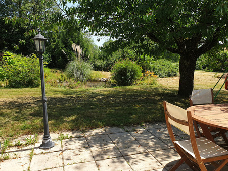 A vendre maison St Vincent en Bresse 71440; prix nous consulter