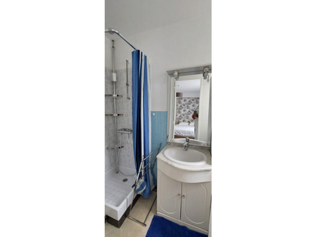 A louer appartement À partir de 300 &euro;  Royan