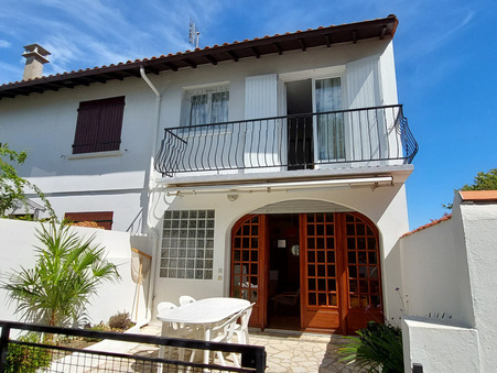A louer maison À partir de 301 €  Royan