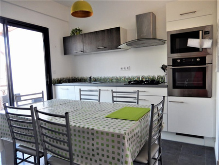 A louer maison À partir de 539 €  Royan