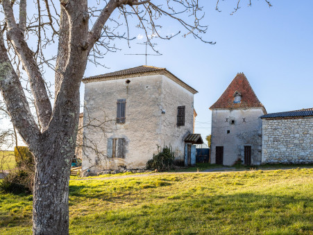 BOURG DE VISA  231 000 €