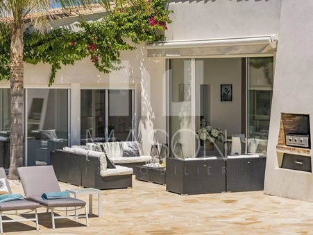 A louer maison À partir de 15 000 €  Cannes