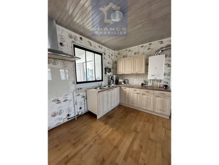 Location maison Calais 62100; 735 € 