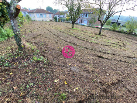 Terrain sur Livinhac le Haut ; 14 800 €  ; Vente Réf. 1560
