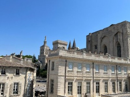 Avignon  765 000€