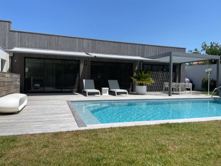 Maison sur La Rochelle ; 1 300 000 € ; Achat Réf. 703