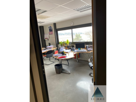 Local professionnel sur Meyreuil ; 5 800 &euro;  ; A louer Réf. BHI120