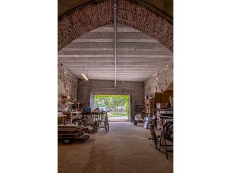 A vendre maison Cazeres 31220; 325 000 €