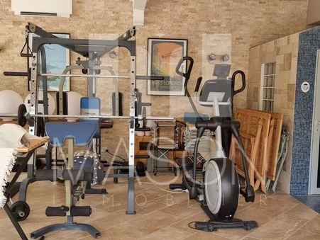 A louer maison À partir de 3 500 €  Valbonne