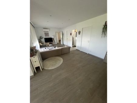 Neuf sur Belleserre ; 880 &euro;  ; Location Réf. 274