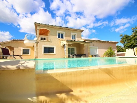 A vendre maison Vallon Pont d Arc 07150; prix nous consulter