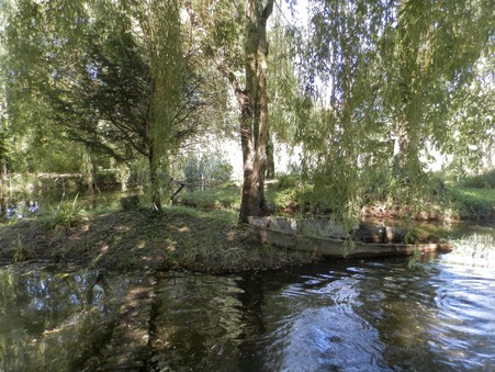 A vendre maison Clux Villeneuve 71270; prix nous consulter