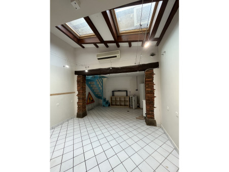 Location local commercial Revel 31250; 620 &euro; 