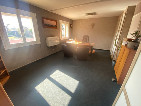 A vendre maison Saint-Laurent-de-Mure 69720; prix nous consulter