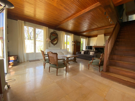 A vendre maison Saint-Bonnet-de-Mure 69720; prix nous consulter