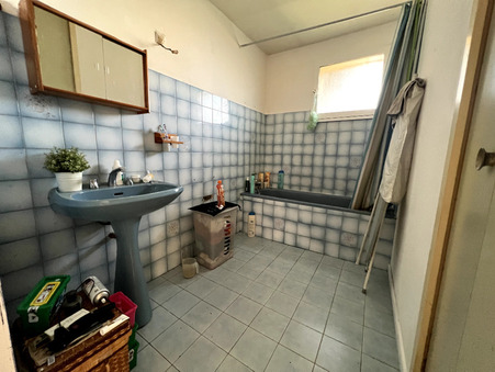 A vendre maison Saint-Bonnet-de-Mure 69720; prix nous consulter