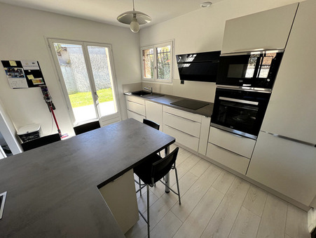 A vendre maison Saint-Laurent-de-Mure 69720; prix nous consulter