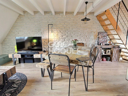Senlisse  230 000 €