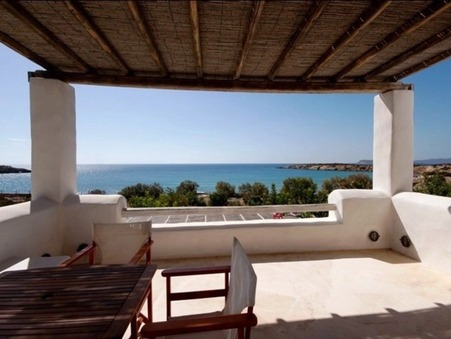 A louer maison Paros 844 00; À partir de 2 795 € 
