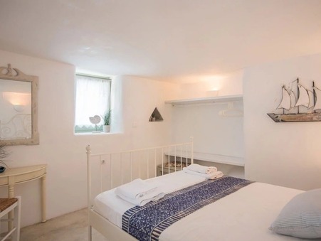 Location maison Paros 844 00; À partir de 2 395 € 