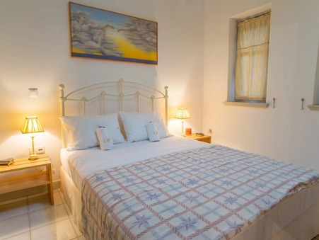 Maison sur Paros ; À partir de 2 795 €  ; Location Réf. 3333-83538590