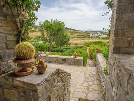 A louer maison À partir de 2 795 €  Paros