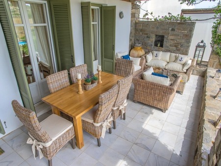 Location maison Paros 844 00; À partir de 2 795 € 