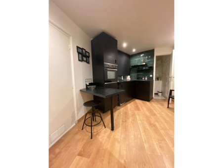 PARIS 17EME ARRONDISSEMENT  850 €