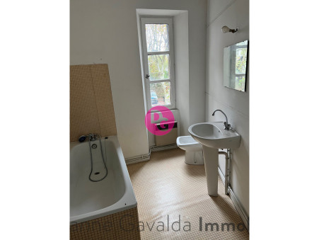 A vendre appartement Figeac 46100; 76 300 € 