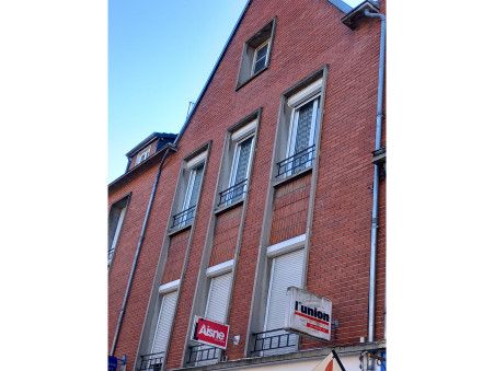 LA FERE  166 000 €