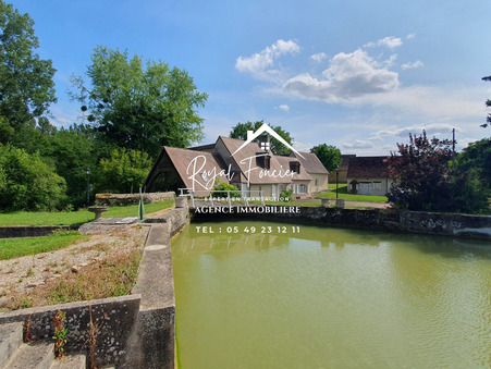 Azay-le-Ferron  538 500 €