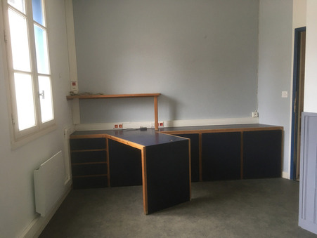 Magné  380 €