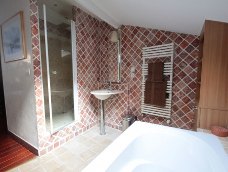 A louer appartement À partir de 10 000 €  Paris 10eme Arrondissement