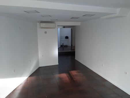 A louer local commercial 2 950 €  Paris