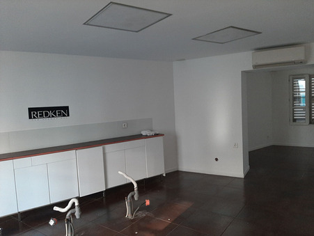 A louer local commercial Paris 75012; 2 950 € 