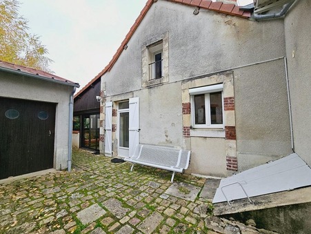 Bourges  184 000€