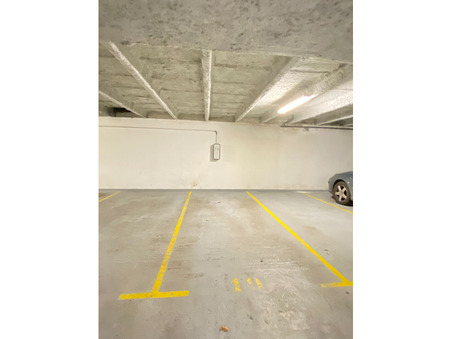 Parking 62 &euro;  sur Montrouge (92120) - Réf. 3799